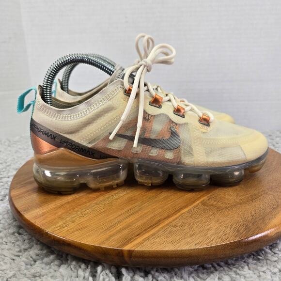 Nike Air Vapormax 2019 SE Phantom Metallic Pewter Gym Running Shoe Women 7.5 - Picture 3 of 13